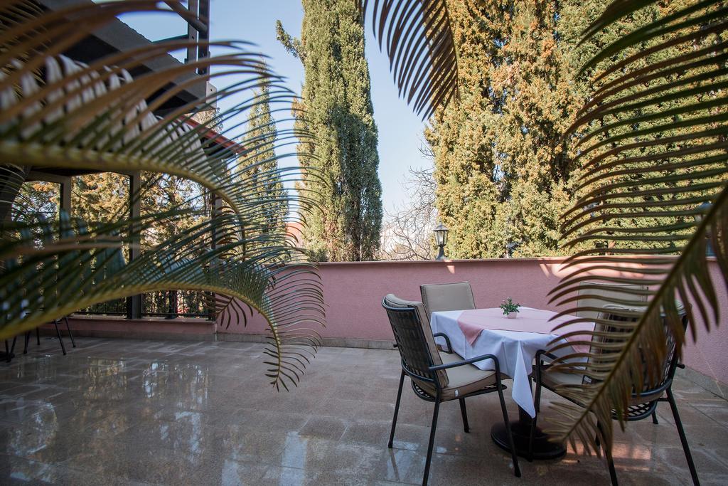 Hotel Hygge Biograd Na Moru Exterior foto