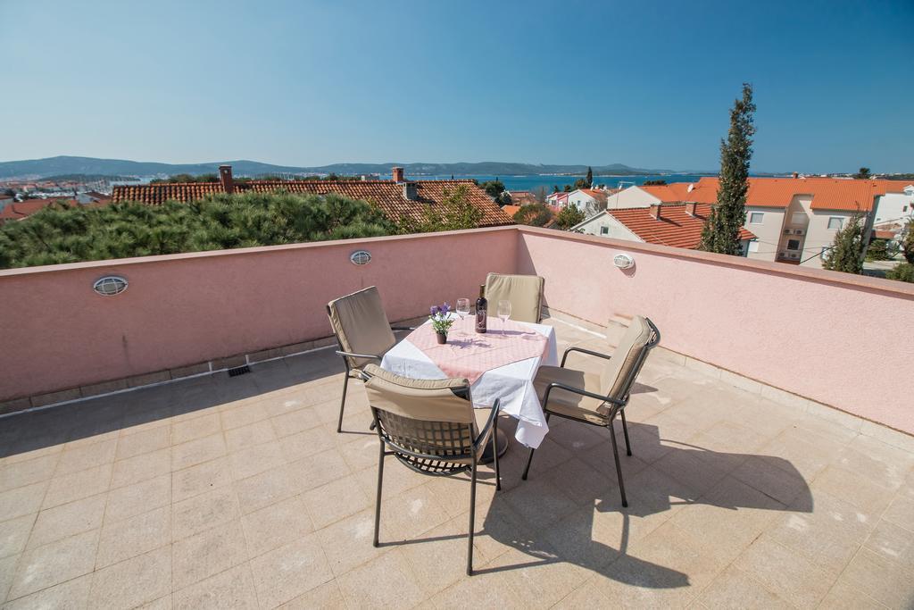 Hotel Hygge Biograd Na Moru Exterior foto