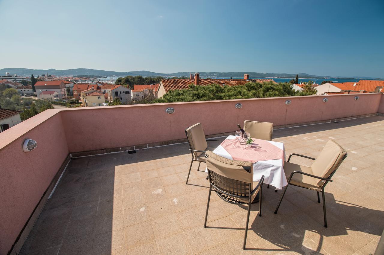 Hotel Hygge Biograd Na Moru Exterior foto
