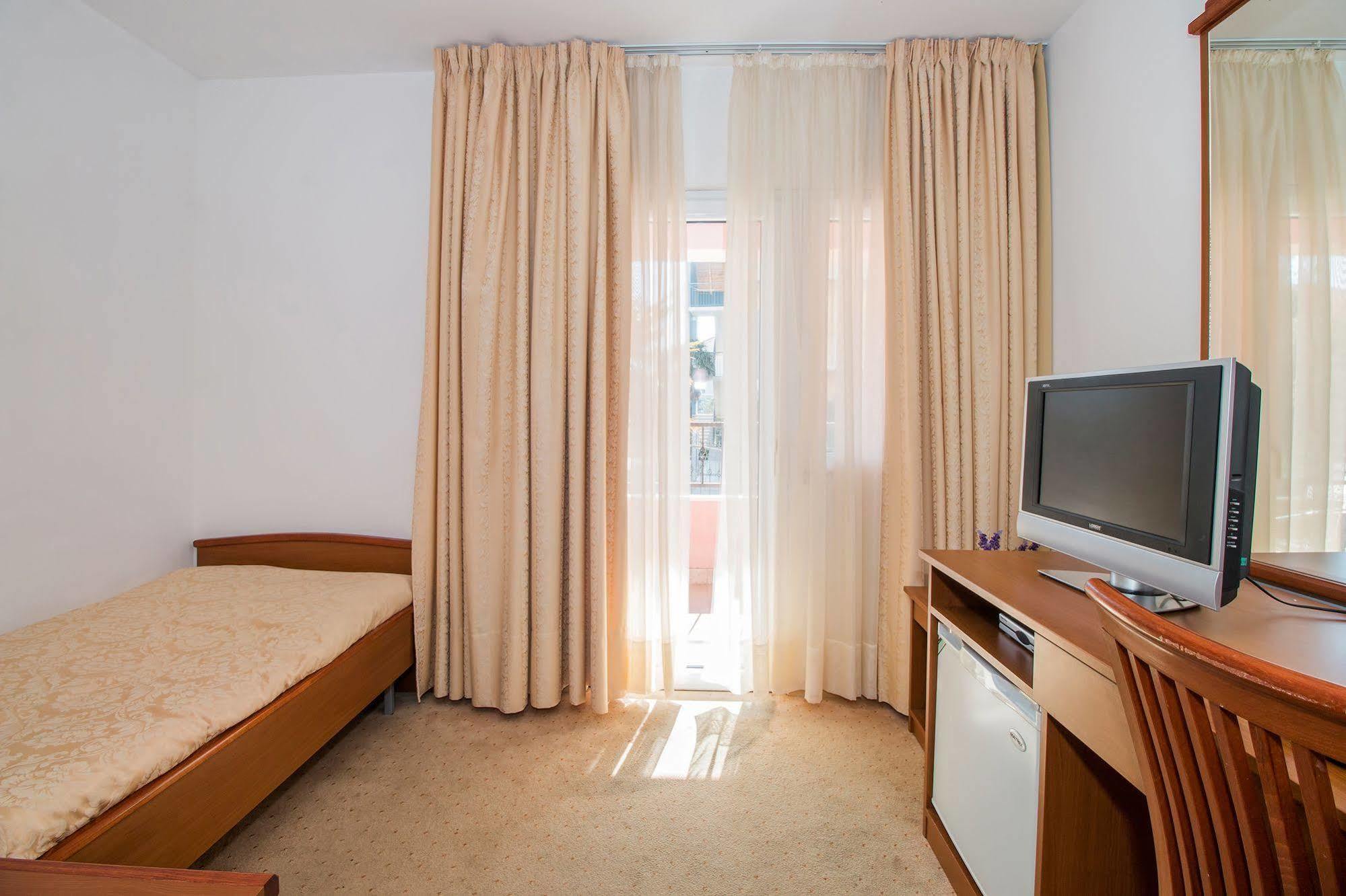 Hotel Hygge Biograd Na Moru Exterior foto