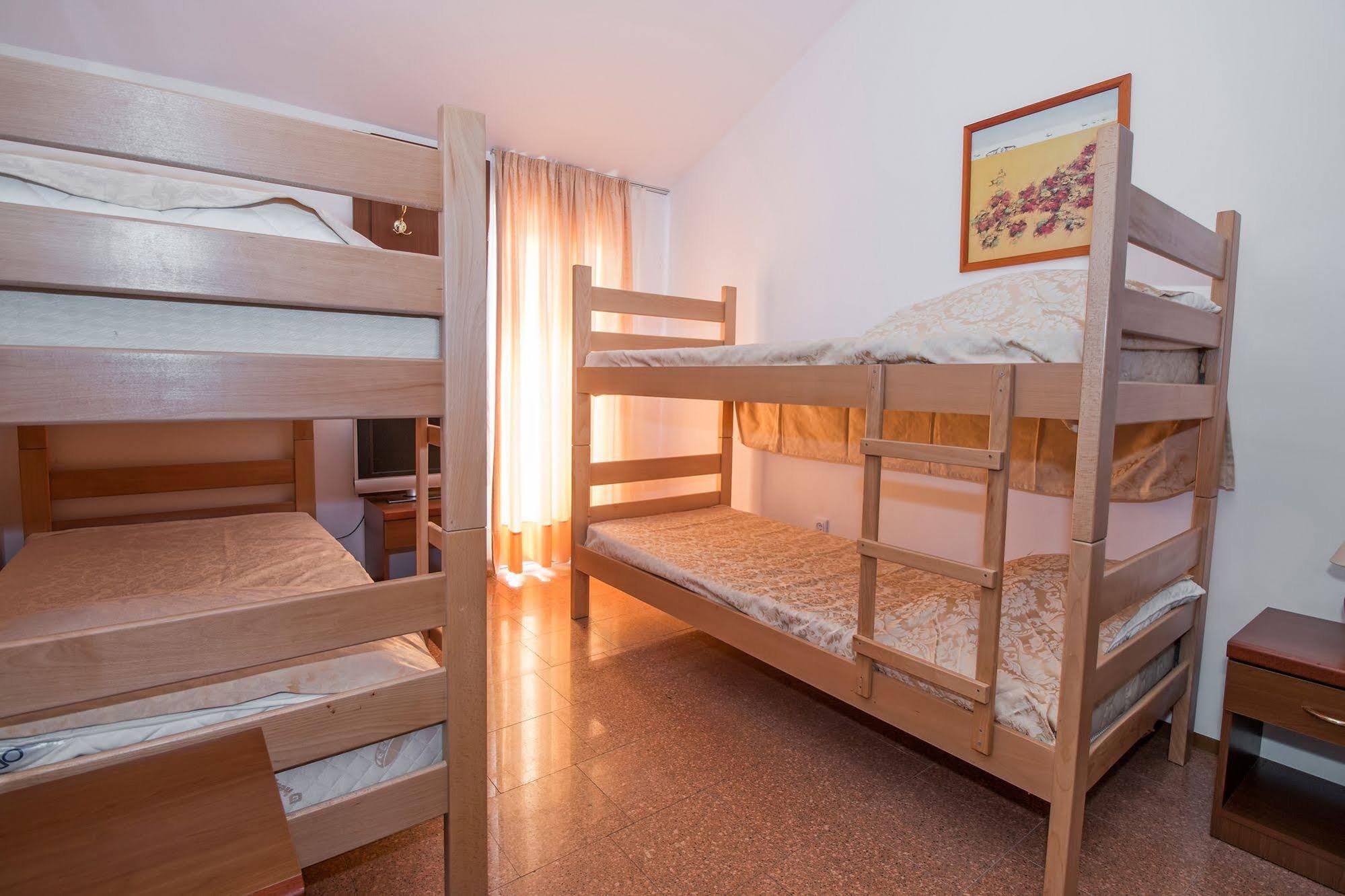 Hotel Hygge Biograd Na Moru Exterior foto